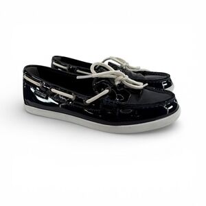 Cole Haan Women's Size 7.5 Navy Blue Patent Leather‎ Boat Shoes Nautical Loafers